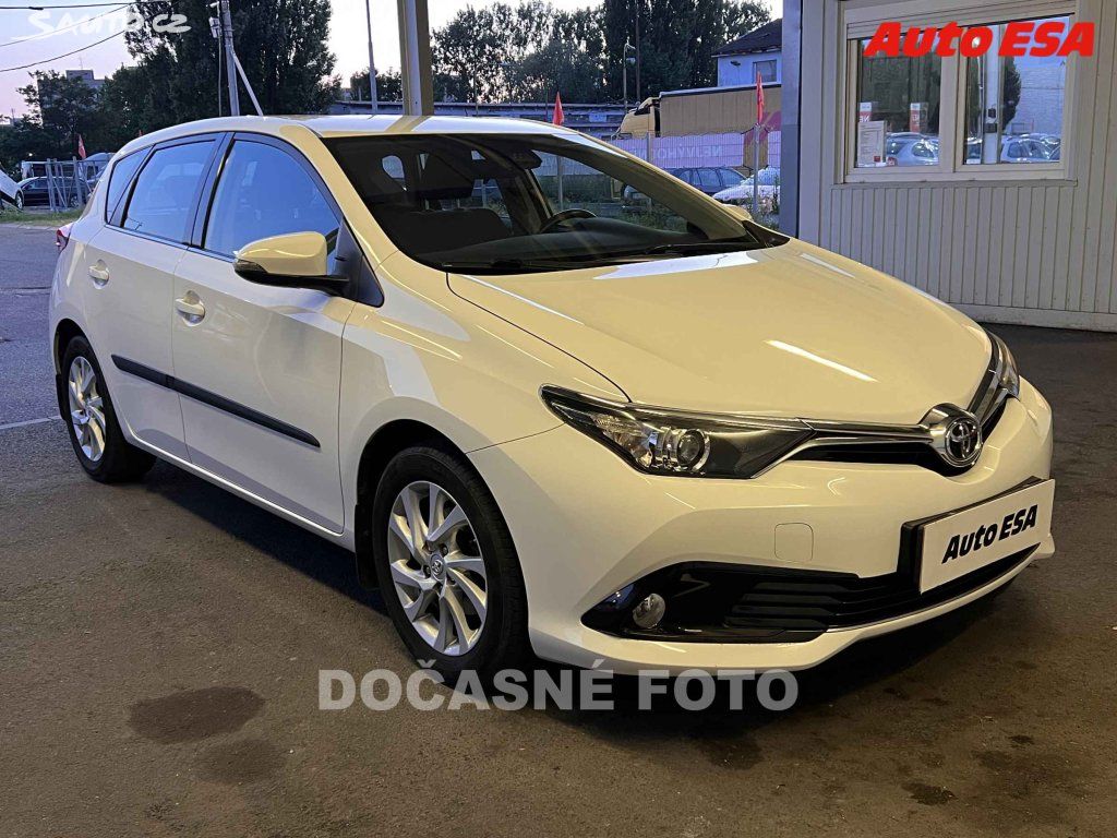 Toyota Auris, 1.6 VVT-i,ČR